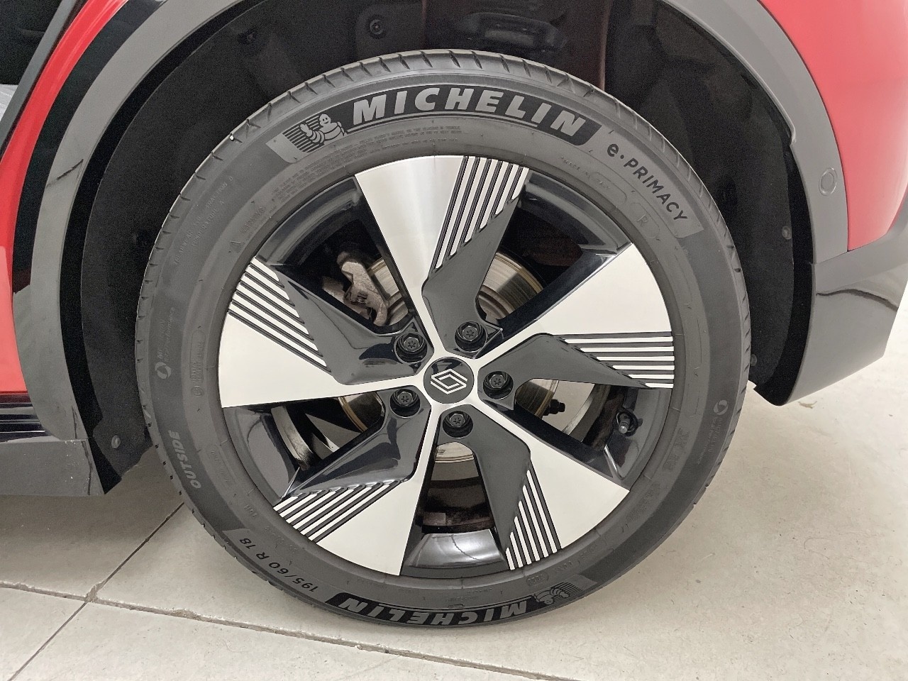 Renault Megane Equilibre EV40 Standard Charge E-Tech 96 kW (130 CV) - 4