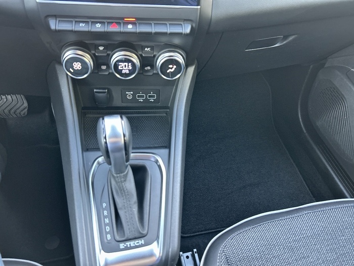 Renault Captur Techno Fast Track E-Tech híbrido 107 kW (145 CV) - 12 Renault Captur Techno Fast Track E-Tech híbrido 107 kW (145 CV) - 12