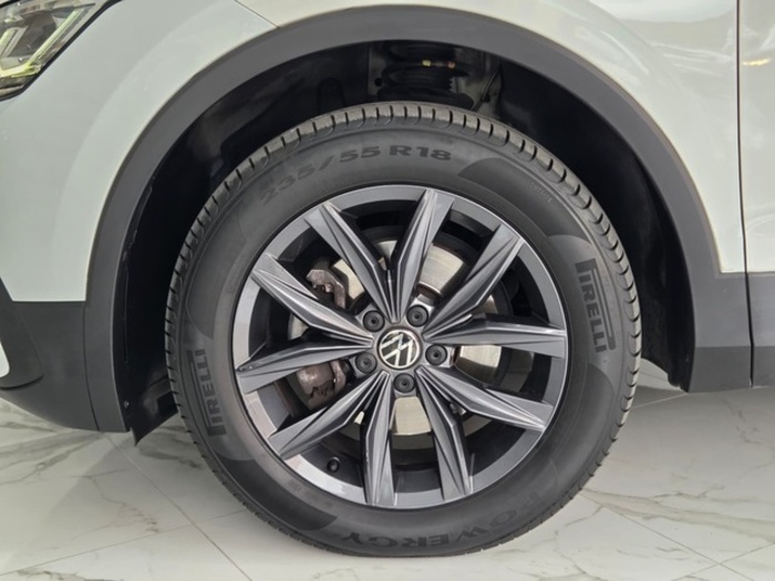 VolkswagenTiguan Allspace Life 2.0 TDI 110 kW (150 CV) DSG Vehículo usado en Barcelona - 10 VolkswagenTiguan Allspace Life 2.0 TDI 110 kW (150 CV) DSG Vehículo usado en Barcelona - 10