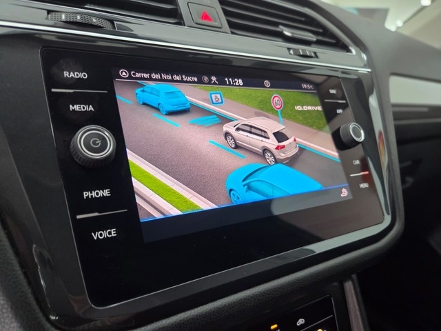 VolkswagenTiguan Allspace Life 2.0 TDI 110 kW (150 CV) DSG Vehículo usado en Barcelona - 20