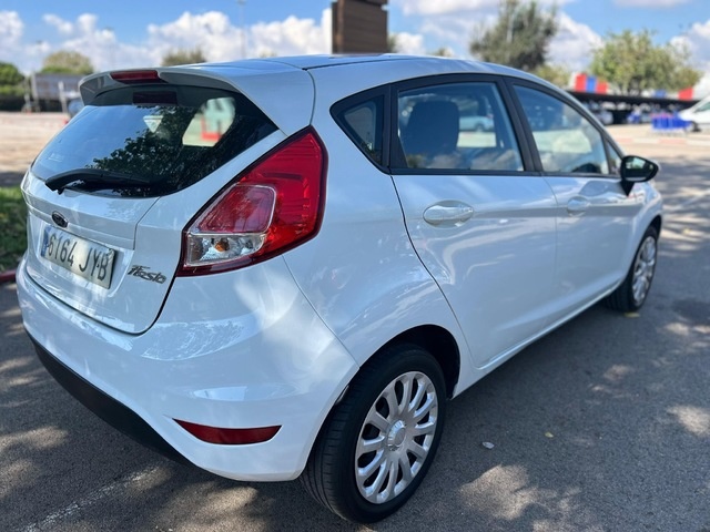 FordFiesta 1.5 TDCi Trend+ 63 kW (85 CV) Vehículo usado en Barcelona - 5
