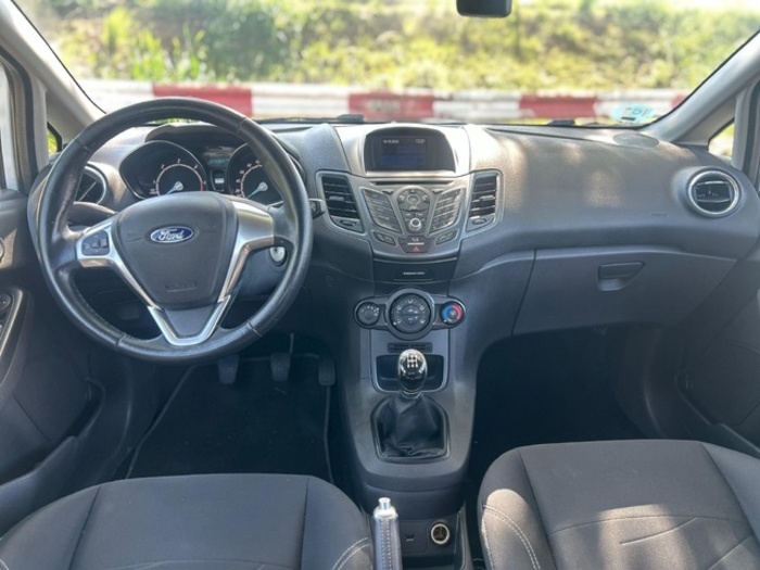 FordFiesta 1.5 TDCi Trend+ 63 kW (85 CV) Vehículo usado en Barcelona - 9 FordFiesta 1.5 TDCi Trend+ 63 kW (85 CV) Vehículo usado en Barcelona - 9