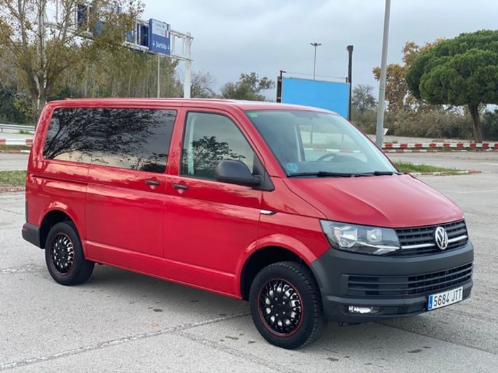 VolkswagenMultivan Outdoor Corto 2.0 TDI BMT 75 kW (102 CV) Vehículo usado en Barcelona - 5 VolkswagenMultivan Outdoor Corto 2.0 TDI BMT 75 kW (102 CV) Vehículo usado en Barcelona - 5