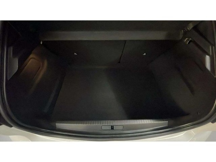 Peugeot208 PureTech 100 Allure Pack 75 kW (100 CV) Vehículo usado en Barcelona - 17 Peugeot208 PureTech 100 Allure Pack 75 kW (100 CV) Vehículo usado en Barcelona - 17