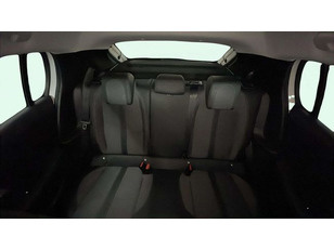 Peugeot 208 PureTech 100 Allure Pack 75 kW (100 CV) Peugeot 208 PureTech 100 Allure Pack 75 kW (100 CV)