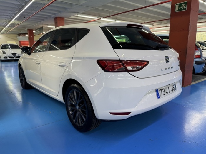 SEATLeón 1.6 TDI S&S Style Connect Plus 81 kW (110 CV) Vehículo usado en Barcelona - 10 SEATLeón 1.6 TDI S&S Style Connect Plus 81 kW (110 CV) Vehículo usado en Barcelona - 10