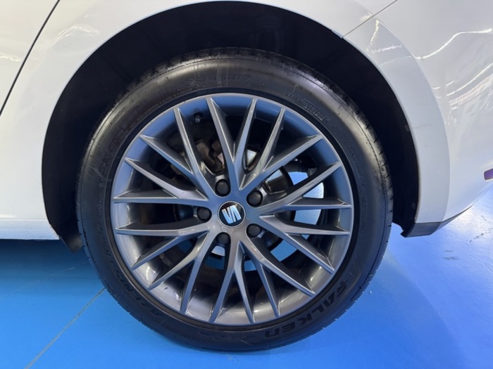 SEATLeón 1.6 TDI S&S Style Connect Plus 81 kW (110 CV) Vehículo usado en Barcelona - 11 SEATLeón 1.6 TDI S&S Style Connect Plus 81 kW (110 CV) Vehículo usado en Barcelona - 11