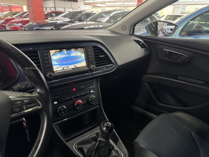 SEATLeón 1.6 TDI S&S Style Connect Plus 81 kW (110 CV) Vehículo usado en Barcelona - 23 SEATLeón 1.6 TDI S&S Style Connect Plus 81 kW (110 CV) Vehículo usado en Barcelona - 23