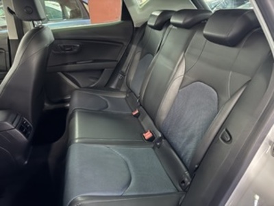 SEAT León 1.6 TDI S&S Style Connect Plus 81 kW (110 CV) SEAT León 1.6 TDI S&S Style Connect Plus 81 kW (110 CV)