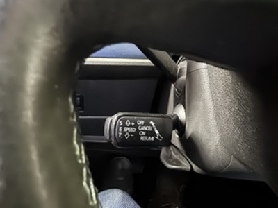 SEAT León 1.6 TDI S&S Style Connect Plus 81 kW (110 CV) SEAT León 1.6 TDI S&S Style Connect Plus 81 kW (110 CV)