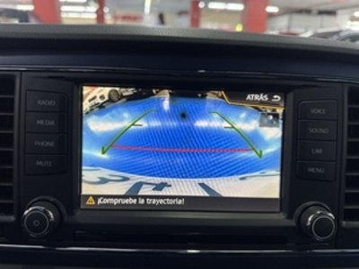 SEAT León 1.6 TDI S&S Style Connect Plus 81 kW (110 CV) SEAT León 1.6 TDI S&S Style Connect Plus 81 kW (110 CV)