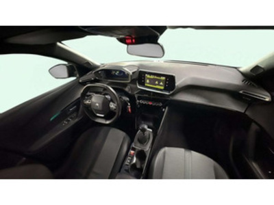 Peugeot 2008 PureTech 130 S&S Allure Pack 96 kW (130 CV) Peugeot 2008 PureTech 130 S&S Allure Pack 96 kW (130 CV)