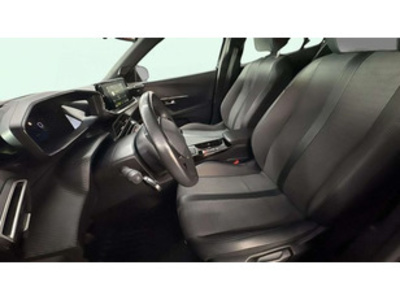 Peugeot 2008 PureTech 130 S&S Allure Pack 96 kW (130 CV) Peugeot 2008 PureTech 130 S&S Allure Pack 96 kW (130 CV)