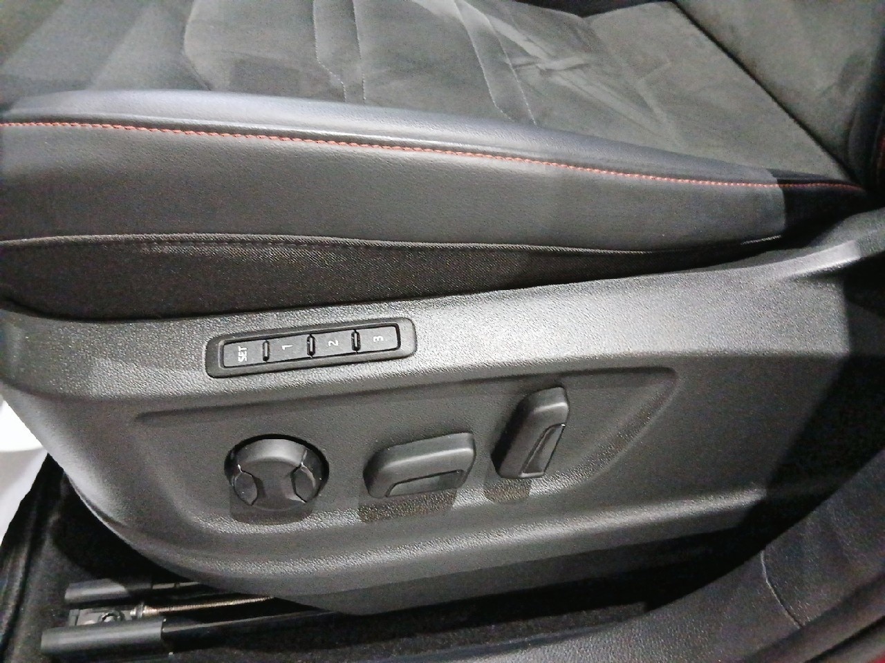 SEAT Ateca 1.5 TSI S&S FR Go S DSG 110 kW (150 CV) - 13