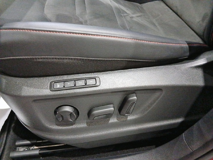 SEAT Ateca 1.5 TSI S&S FR Go S DSG 110 kW (150 CV) - 13 SEAT Ateca 1.5 TSI S&S FR Go S DSG 110 kW (150 CV) - 13