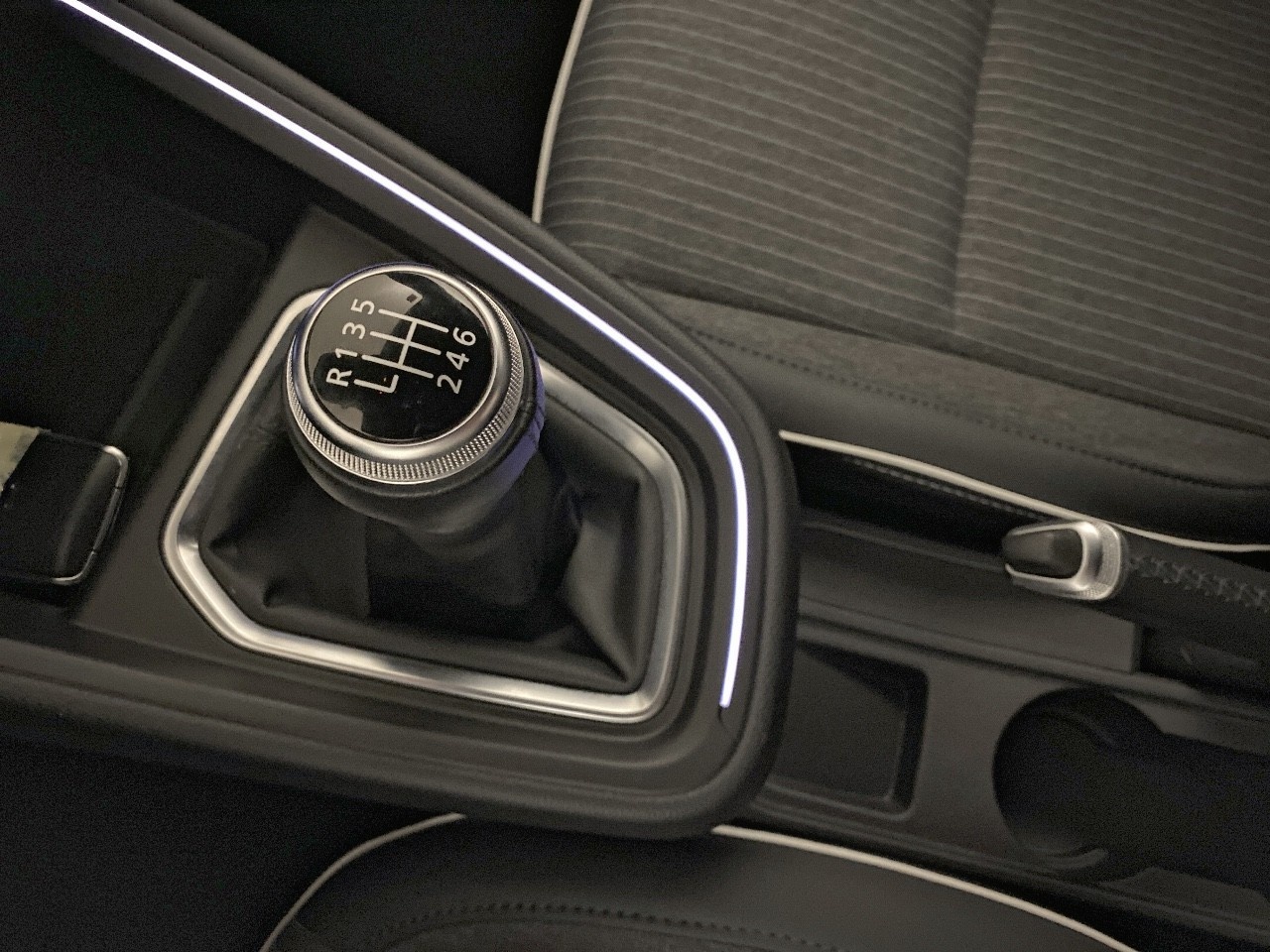 Renault Clio Zen TCe 66 kW (90 CV) - 10