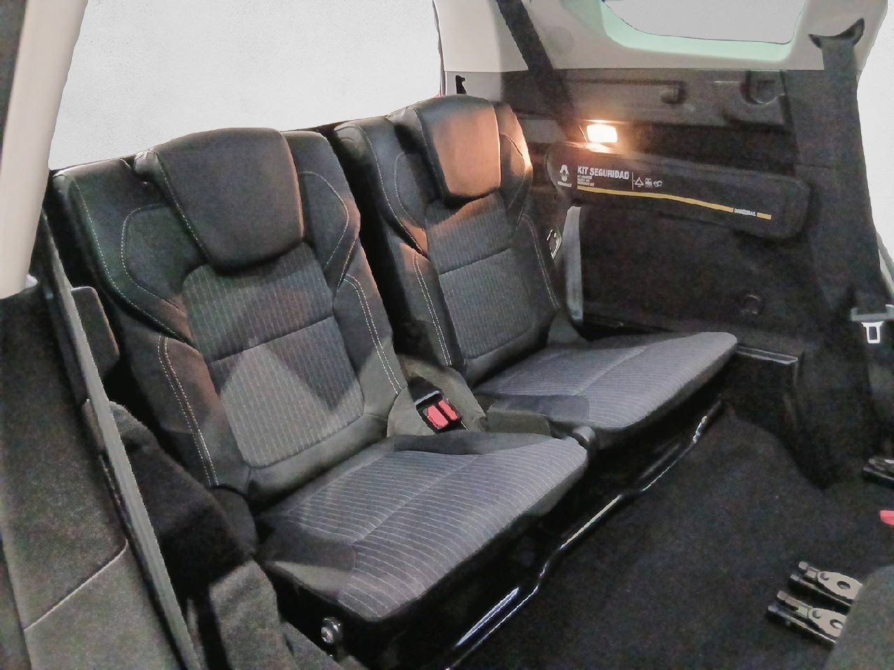 Renault Grand Scenic Zen TCe 103 kW (140 CV) GPF - 14