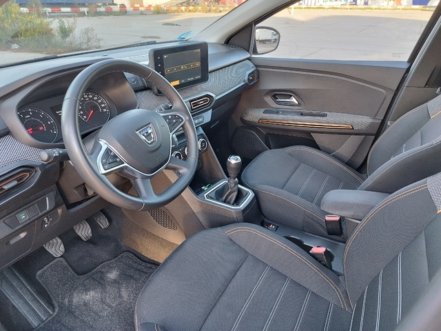 DaciaSandero Stepway Expression ECO-G 74 kW (101 CV) Vehículo usado en Barcelona - 2