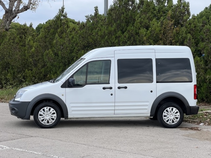 FordConnect 1.8 TDCI Kombi Trend 230 L 66 kW (90 CV) Vehículo usado en Barcelona - 3 FordConnect 1.8 TDCI Kombi Trend 230 L 66 kW (90 CV) Vehículo usado en Barcelona - 3