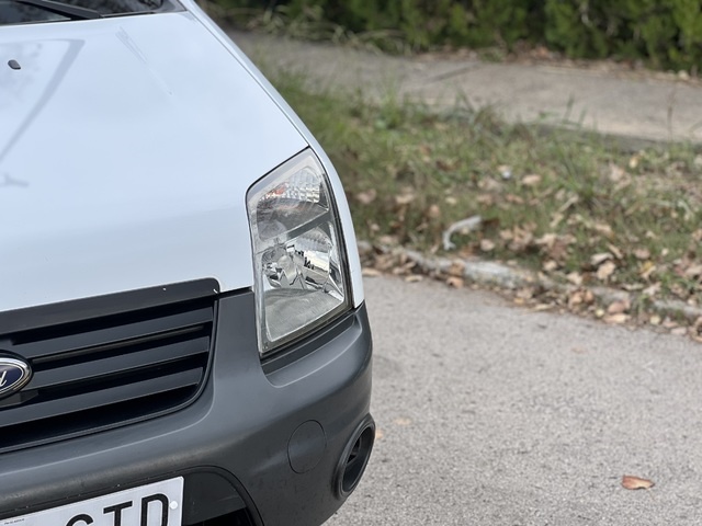 FordConnect 1.8 TDCI Kombi Trend 230 L 66 kW (90 CV) Vehículo usado en Barcelona - 13