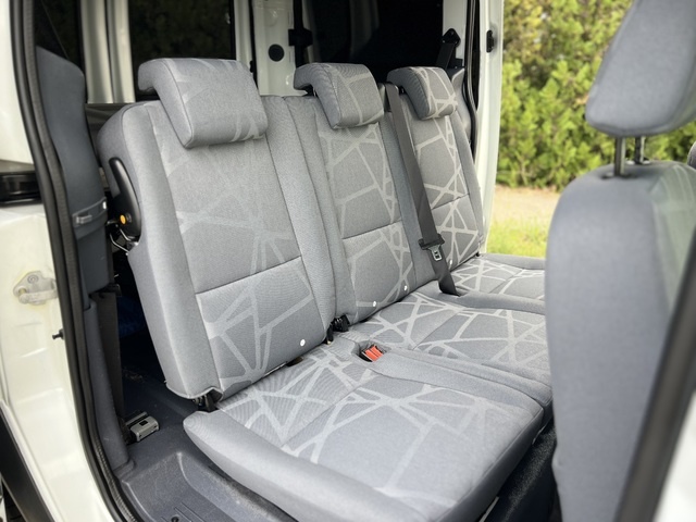 FordConnect 1.8 TDCI Kombi Trend 230 L 66 kW (90 CV) Vehículo usado en Barcelona - 16