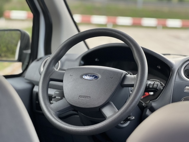 FordConnect 1.8 TDCI Kombi Trend 230 L 66 kW (90 CV) Vehículo usado en Barcelona - 17