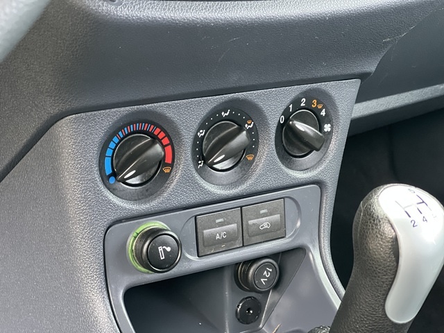 FordConnect 1.8 TDCI Kombi Trend 230 L 66 kW (90 CV) Vehículo usado en Barcelona - 23