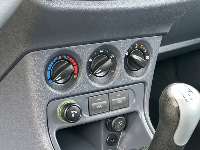 FordConnect 1.8 TDCI Kombi Trend 230 L 66 kW (90 CV) Vehículo usado en Barcelona - 23 FordConnect 1.8 TDCI Kombi Trend 230 L 66 kW (90 CV) Vehículo usado en Barcelona - 23