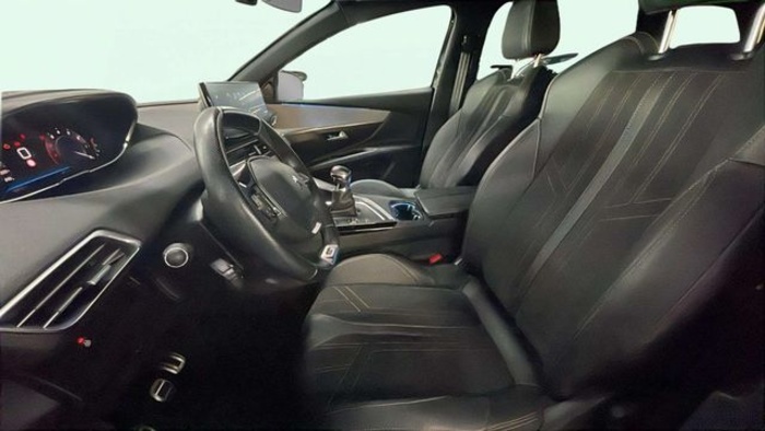 Peugeot5008 PureTech 130 S&S GT 96 kW (130 CV) Vehículo usado en Barcelona - 7 Peugeot5008 PureTech 130 S&S GT 96 kW (130 CV) Vehículo usado en Barcelona - 7