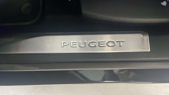 Peugeot5008 PureTech 130 S&S GT 96 kW (130 CV) Vehículo usado en Barcelona - 15