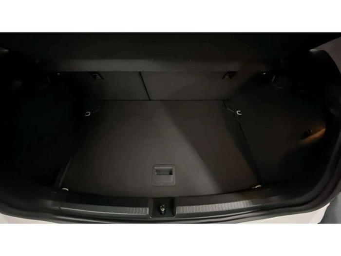 VolkswagenPolo Life 1.0 TSI 70 kW (95 CV) Vehículo usado en Barcelona - 16 VolkswagenPolo Life 1.0 TSI 70 kW (95 CV) Vehículo usado en Barcelona - 16