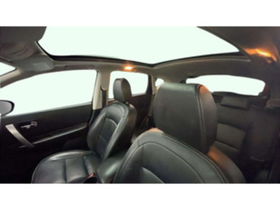 Nissan Qashqai dCi 110 Visia 4x2 81 kW (110 CV) Nissan Qashqai dCi 110 Visia 4x2 81 kW (110 CV)