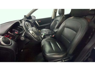 Nissan Qashqai dCi 110 Visia 4x2 81 kW (110 CV) Nissan Qashqai dCi 110 Visia 4x2 81 kW (110 CV)