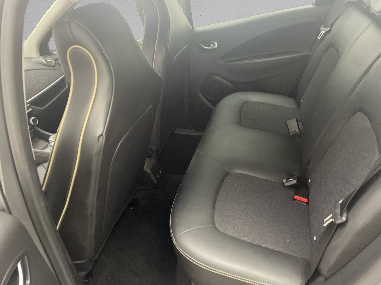 Renault Zoe Iconic R135 batería 50kWh 99 kW (135 CV) - 9