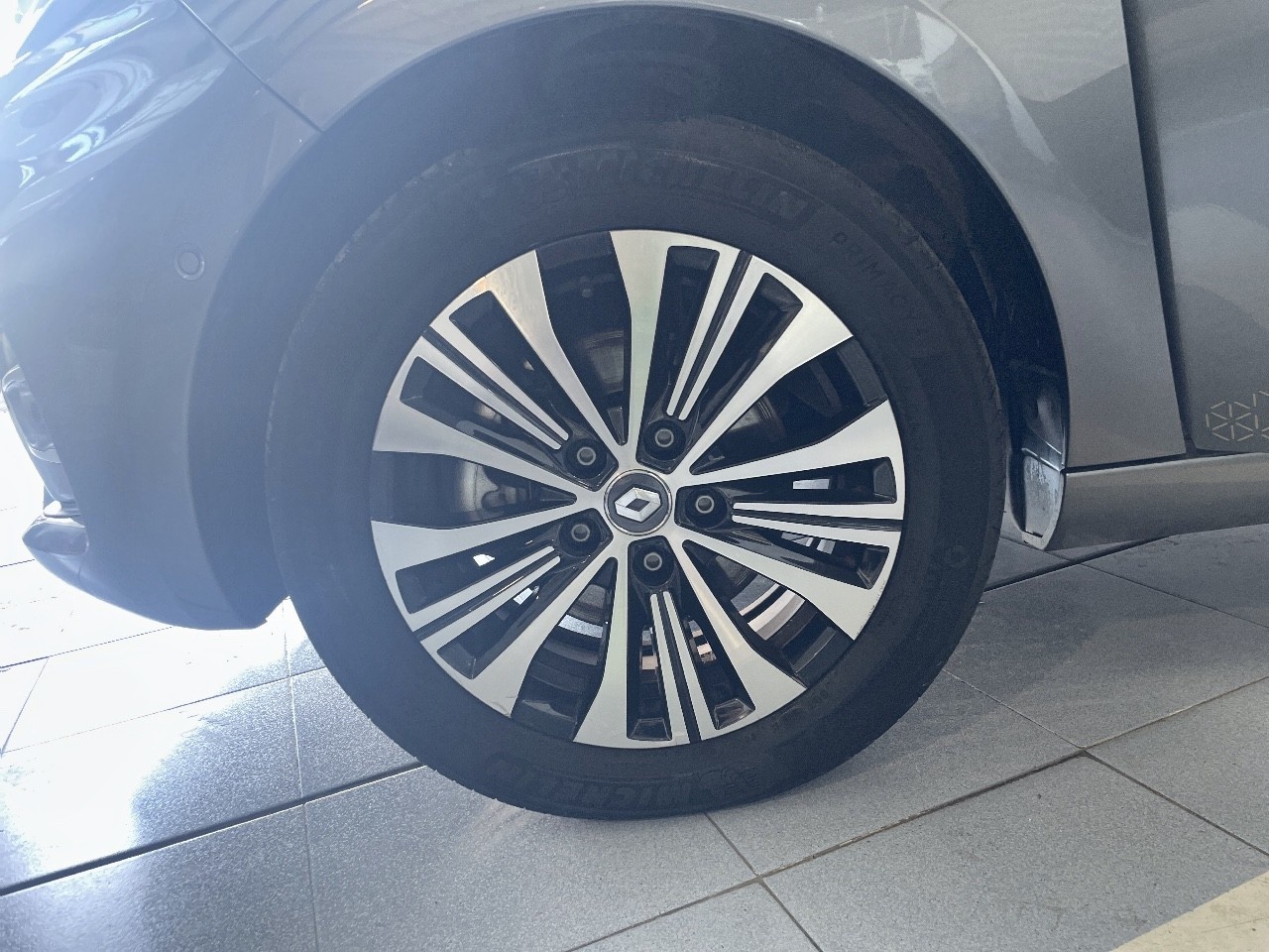 Renault Zoe Iconic R135 batería 50kWh 99 kW (135 CV) - 10