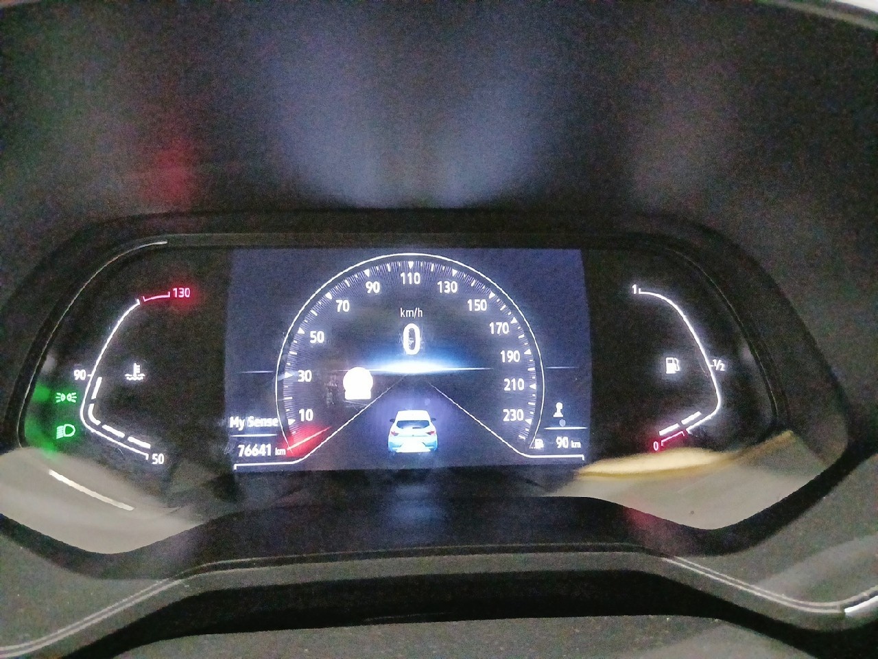 Renault Clio Zen TCe 66 kW (90 CV) - 8