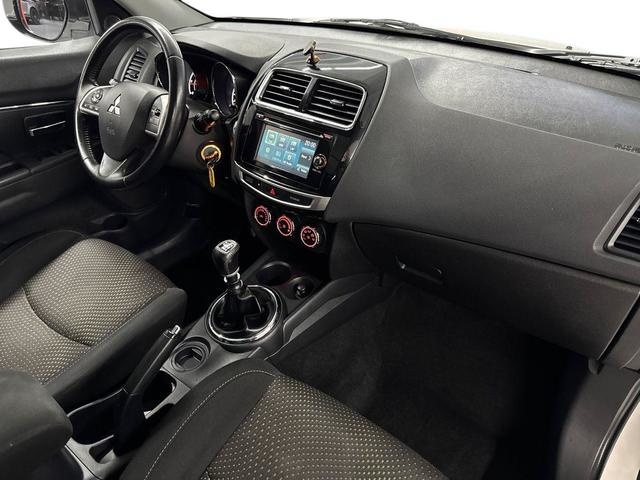 MitsubishiASX 180 DI-D Motion 85 kW (116 CV) Vehículo usado en Barcelona - 12