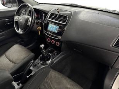 Mitsubishi ASX 180 DI-D Motion 85 kW (116 CV) Mitsubishi ASX 180 DI-D Motion 85 kW (116 CV)