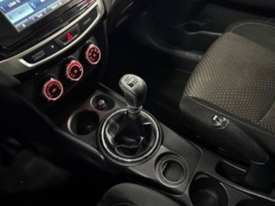 Mitsubishi ASX 180 DI-D Motion 85 kW (116 CV) Mitsubishi ASX 180 DI-D Motion 85 kW (116 CV)