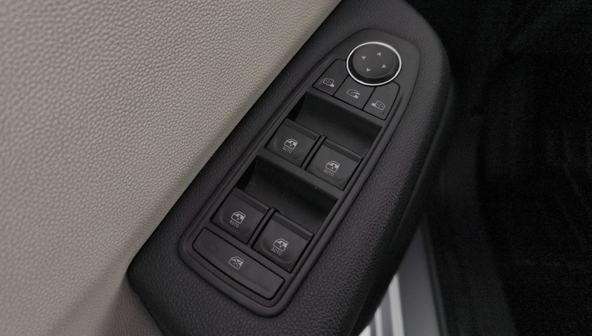 Renault Clio Techno TCe 66 kW (90 CV) - 25