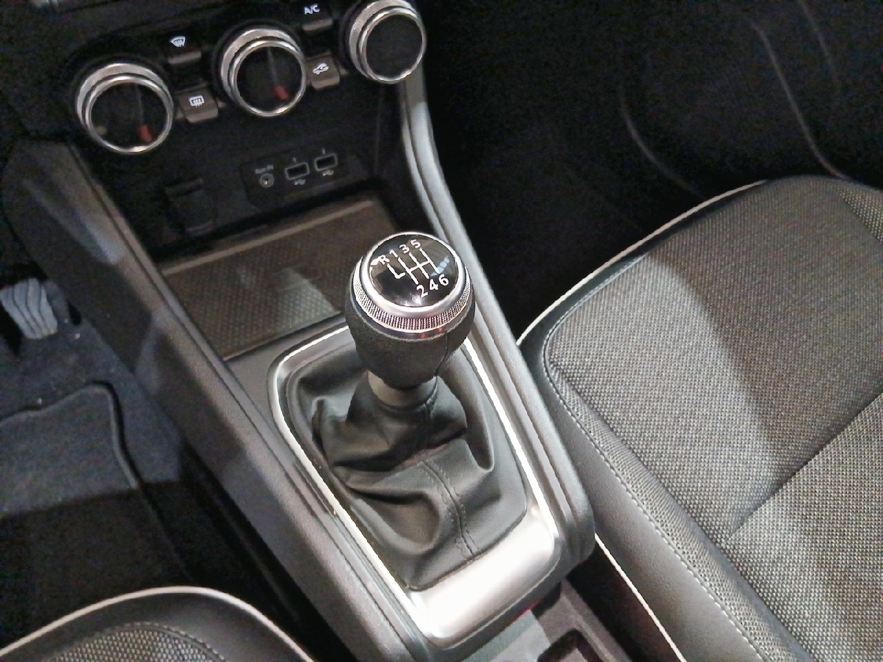 Renault Captur TCe 140 Micro Híbrido Fast Track 103 kW (140 CV) - 7