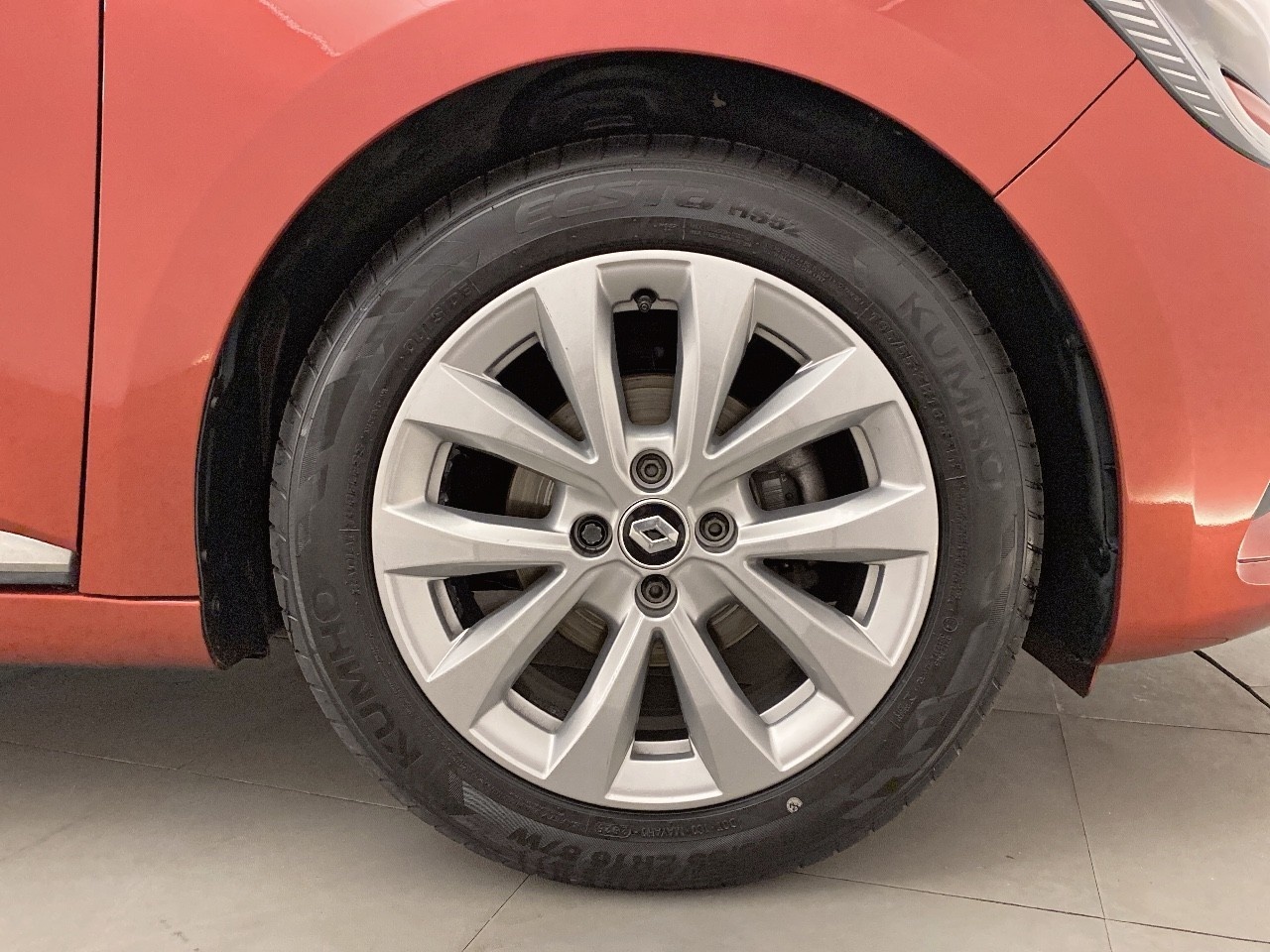 Renault Clio Zen TCe 66 kW (90 CV) - 4