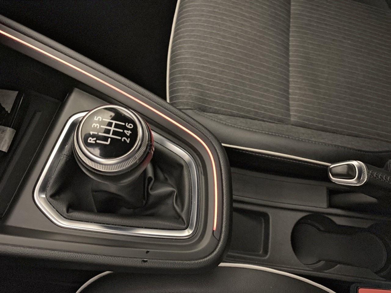 Renault Clio Zen TCe 66 kW (90 CV) - 10