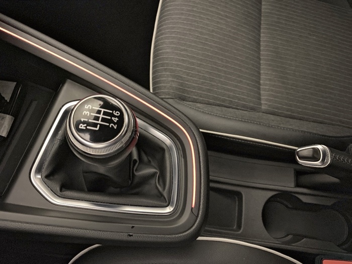 Renault Clio Zen TCe 66 kW (90 CV) - 10 Renault Clio Zen TCe 66 kW (90 CV) - 10