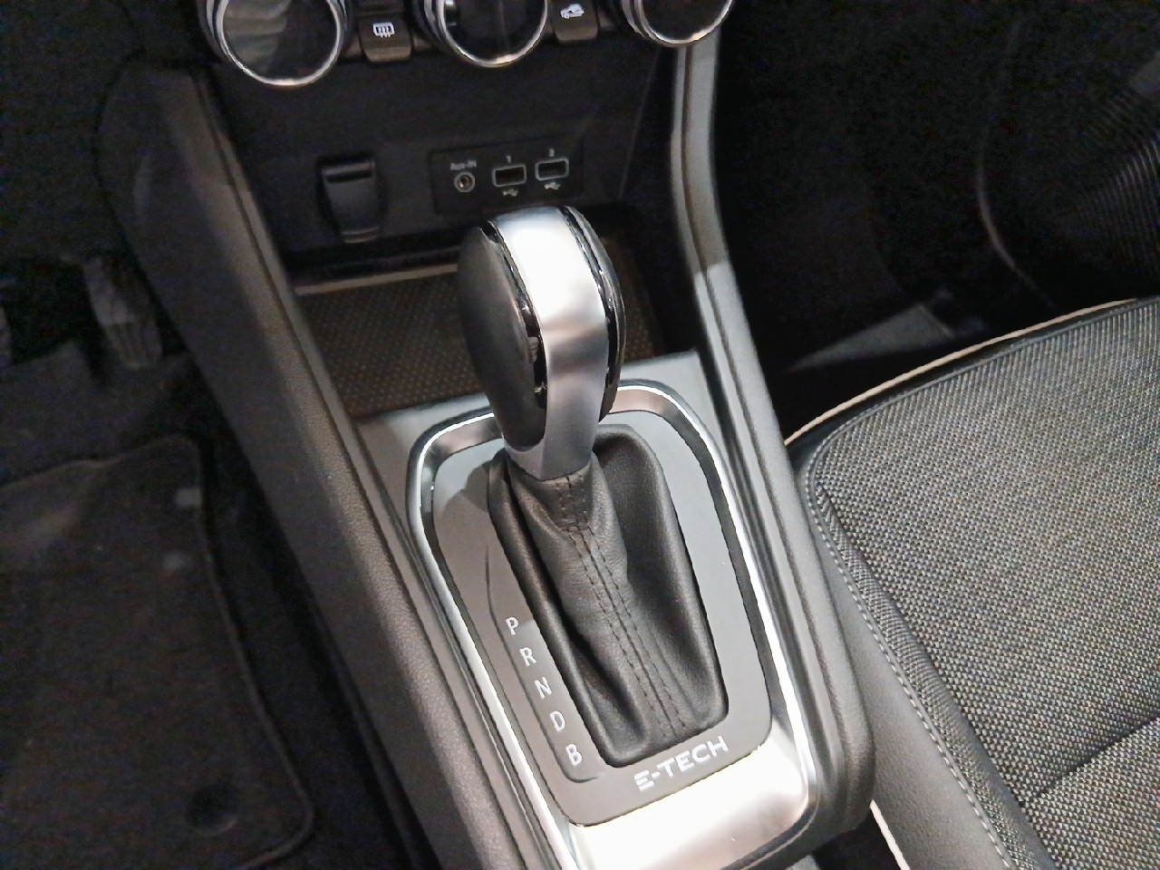 Renault Captur Zen E-TECH Híbrido 107 kW (145 CV) - 7