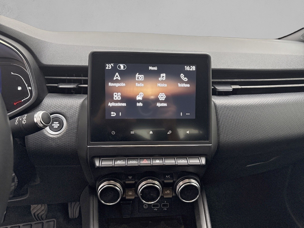 Renault Clio Zen TCe 66 kW (90 CV) - 6