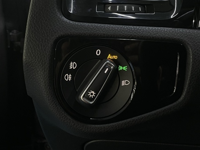 VolkswagenGolf Variant Sport 1.6 TDI BMT 81 kW (110 CV) DSG Vehículo usado en Barcelona - 21 VolkswagenGolf Variant Sport 1.6 TDI BMT 81 kW (110 CV) DSG Vehículo usado en Barcelona - 21