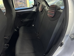 Citroen C1 PureTech 82 Feel 60 kW (82 CV) Citroen C1 PureTech 82 Feel 60 kW (82 CV)