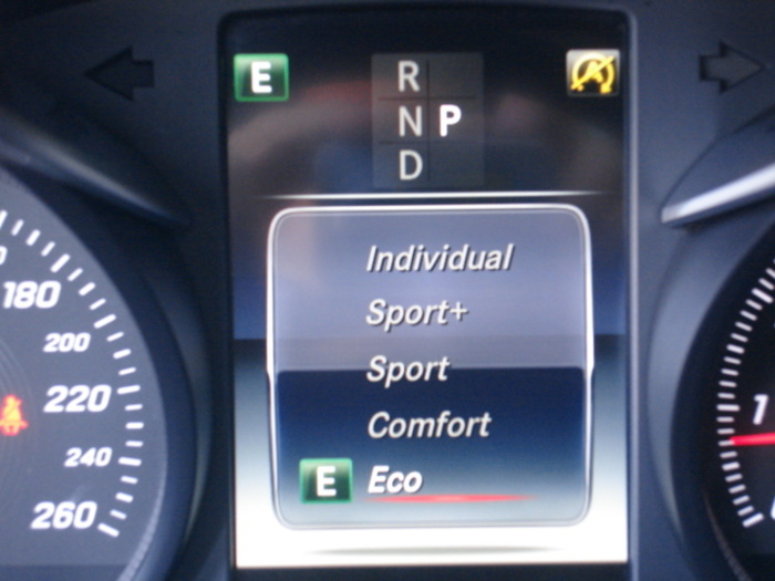 Mercedes-BenzGLC 250 d 4Matic 150 kW (204 CV) Vehículo usado en Barcelona - 20 Mercedes-BenzGLC 250 d 4Matic 150 kW (204 CV) Vehículo usado en Barcelona - 20