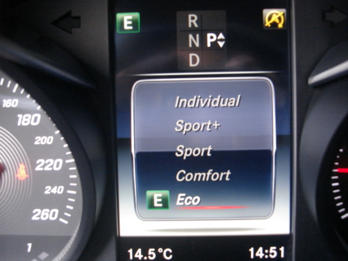 Mercedes-BenzGLC 220 d AMG Line 4Matic 125 kW (170 CV) Vehículo usado en Barcelona - 19 Mercedes-BenzGLC 220 d AMG Line 4Matic 125 kW (170 CV) Vehículo usado en Barcelona - 19